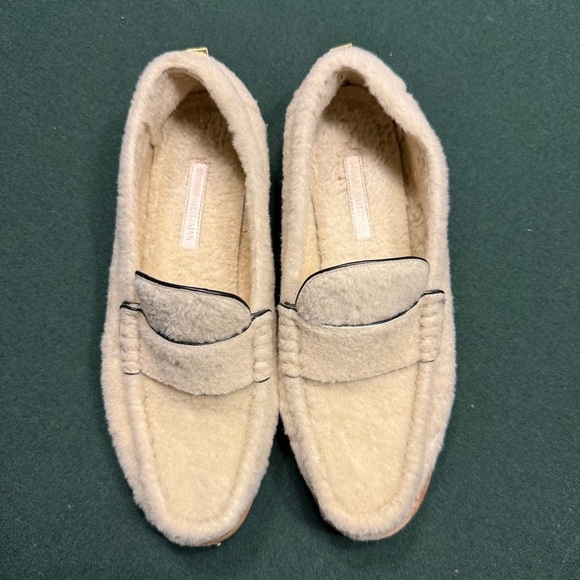 STUART WEITZMAN
Bromley Shearling Fur Loafers size 5.5 - Picture 9 of 16